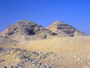 Pyramidy v Abúsíru