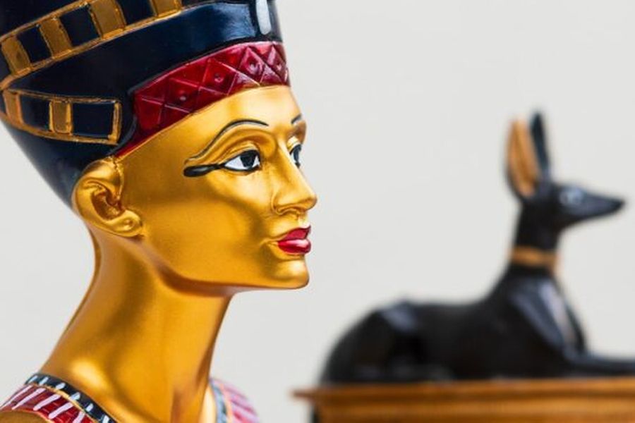Oční make-up ve starověkém Egyptě Oční make-up ve starověkém Egyptě